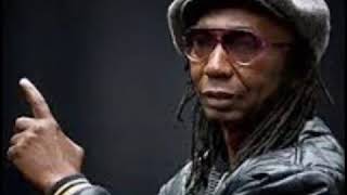 Thomas mapfumo Hurukuro featuring Ephraim Karimaura on lead guitar [upl. by Netaf]