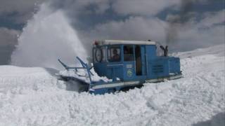 Schneeräumung am Großglockner 2009 [upl. by Phail670]