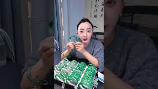 越完美無瑕的玉石手鐲，真的越好嗎？ shorts jade 冰種 珠寶首飾 玉石直播 独龙玉 玉石直播代購 飘花手镯 天然玉石 [upl. by Eliathan898]