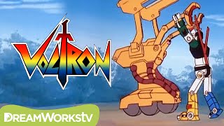 Voltron vs Steam Shovel Robeast  VOLTRON DEFENDER OF THE UNIVERSE [upl. by Tnecnivleahcim]