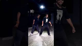 Goliyan goliyan yoyohoneysinghnewsong diljitdosanjh dance dancesongcover dancer [upl. by Vaclav]