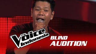 Daniel Pattinama quotHappyquot  The Blind Audition  The Voice Indonesia 2016 [upl. by Ofori581]