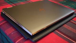 Unboxing Hp Spectre X360 156quot Late 2018 Gemcut design [upl. by Suoirtemed480]