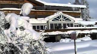 Schneefräsen am Sonnenbichl Hotel am Rotfischbach bei Oberstdorf [upl. by Elfreda844]