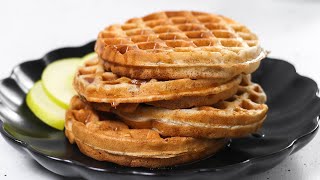 How to make apple pie waffles  VLOGMAS DAY 8 [upl. by Aiekahs]