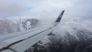 Landing in Queenstown NZ after heavy snow [upl. by Willy291]