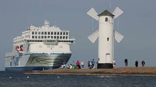 Peter Pan  inbound amp outbound the Port of Świnoujście [upl. by Budd]