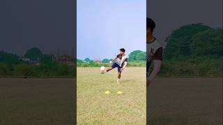 Learn this amazing skill ⚽💫 football soccer ytshorts footballskills soccerskills [upl. by Adnauq268]