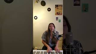 Aeline formidable chanteuse et son piano [upl. by Peregrine]