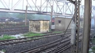 Entering Howrah Junction  Glorious earlymorning entry onboard Chennai Central  Howrah Mail [upl. by Norvell]