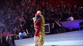 LIVE PASCAL OBISPO EN DUO AVEC NOLWENN LEROY quotFANquot A BERCY LE 26012009 [upl. by Yoko]