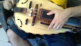 Ghironda medievaleMedieval hurdygurdy [upl. by Ithsav129]