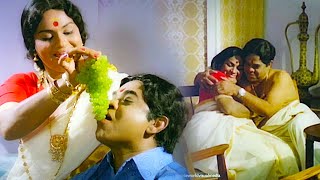 ഉറക്കി കിടത്തി നിനക്ക് ഇതാണല്ലേ പരിപാടി  Malayalam Movie  Nakshathrangalae Kaval [upl. by Etnwahs183]