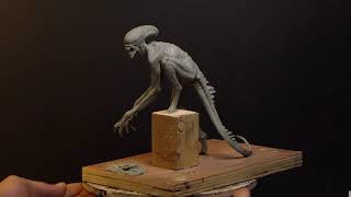 Xenomorph type creature in oil based clay turntable [upl. by Meil20]