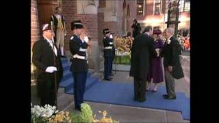 Huwelijk Prins van Oranje en Máxima Zorreguieta rit naar Beurs van Berlage 2002 [upl. by Dyl481]