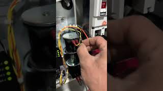 Inspecting a 200a Generac Automatic transfer switch [upl. by Agatha]