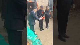 农村传统习俗，三里不同俗十里改规矩，有的地方两村相邻风俗就不一样。民俗文化 现场实拍 农村生活 地方风俗 百姓生活 [upl. by Lemart143]