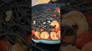 spaghetti with shrimps food  spaghetti z krewetkami [upl. by Roinuj625]