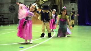 Playgroup B  Fantasia Disney  American British School Muestra Artistica 2015 [upl. by Notsahc]