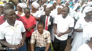 Bwana Alitutendea mambo makuu Choir St John Awasi Organist Philip [upl. by Robma]