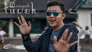 Denny Caknan  Sampe Tuwek Official Music Video [upl. by Huppert]