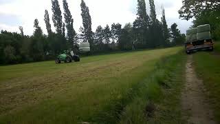 Balen laden in schriek met landbouwwerken volckaerts [upl. by Katherina335]