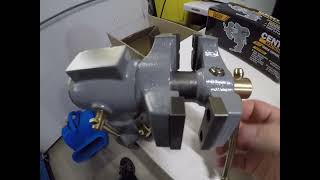 HARBOR FREIGHT CENTRAL MACHINERY MINI BENCH VISE [upl. by Anavi315]