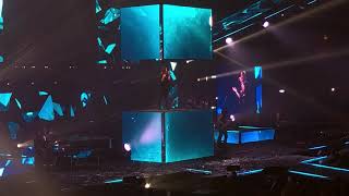 Laura Pausini  Respira  Invece No Fatti Sentire Tour 2018  Milano 08092018 [upl. by Adia]