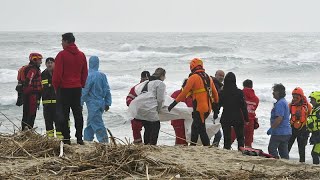 Naufrage en Turquie  la Grèce accusée de refoulement par les survivants [upl. by Zehc]