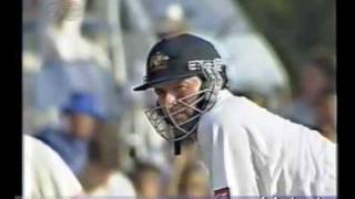 Allan Donald v Steve Waugh [upl. by Jacy]