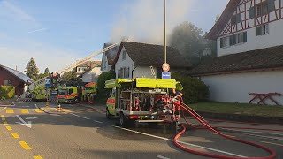 Oberrieden ZH Feuer verursacht grossen Schaden [upl. by Wilton]