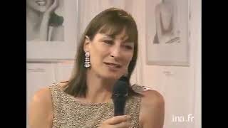 Anjelica Huston French Interview II Ina fr [upl. by Idonah379]