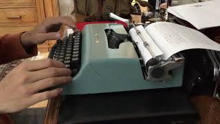 Olivetti Lettera 22 [upl. by Venice253]