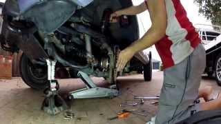 HOW TO  Driveshaft Removal  Delica Pajero and Triton [upl. by Newbold]