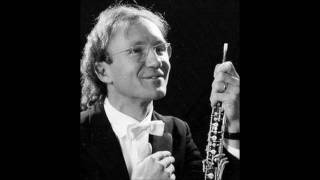 Joseph Haydn Oboe Concerto in C Hob VIIg C1 Heinz Holliger [upl. by Anikram614]