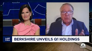 Lawrence Cunningham talks Berkshire Hathaways investment in Chubb [upl. by Spense]