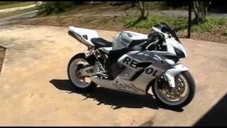 White Repsol CBR1000RR 2004 [upl. by Bailar874]