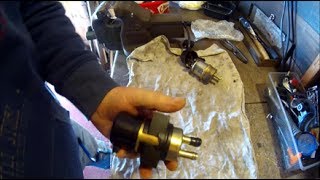 ZXR750H1 back on road  1 fuel pump amp carbs part 1 [upl. by Naarah]