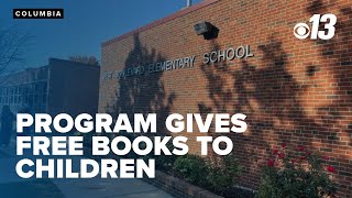 Columbia first and second graders receive free books to improve reading skills [upl. by Terchie]