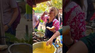 Viral Vada Girl ke Yaha bheed mai Hia Haadsa 🙀 viralvadapavgirl viralgirl vadapav [upl. by Aielam343]