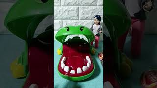 CROCS EATING crocodile asmr satisfying [upl. by Kcirneh]