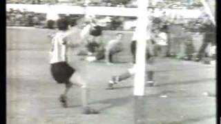 AMISTOSO 1953 Argentina vs Inglaterra  El Gol de Grillo y la revancha frustrada por la lluvia [upl. by Lazar]