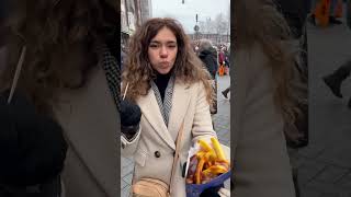 Amsterdam’ın en ünlü en sevilen patates kızartması burada 😋 [upl. by Mendelson131]