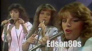 Pandora  quotCuando No Estas Conmigoquot en Estrellas de los 80s [upl. by Leunad]