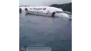 PLANE CRASH IN MICRONESIA AIR NIUGINI BOEING 737 [upl. by Ojillek]