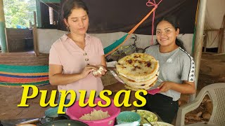 Haciendo Pupusas en El Salvador viralvideo [upl. by Kenaz]