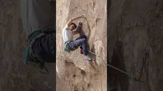 Dan climbs The Dunce Cap 513 in Joshua Tree National Park [upl. by Dustan641]