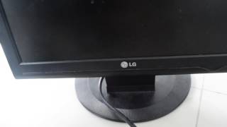 Monitor LCD LG Flatron l1742s Review [upl. by Vasta]