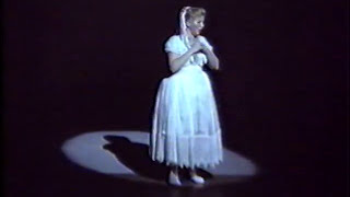 MARIA DRAGONI LA SONNAMBULA TEATRO SAN CARLO 1985 quarta parte [upl. by Lara]