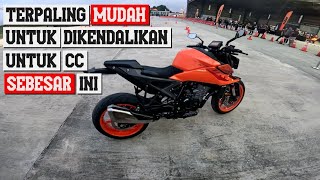 KTM DUKE 990 2024 [upl. by Eirased]